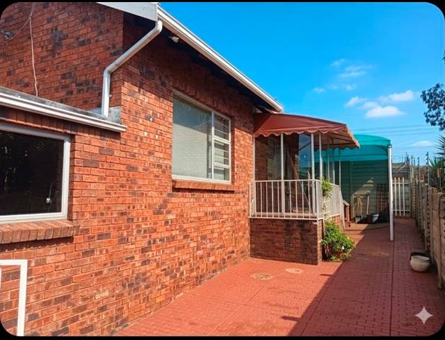 0 BEDROOM CLUSTER FOR SALE IN MAYBERRY PARK